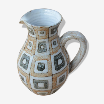 Pitcher with geometric decoration of Jean-Claude Malarmey