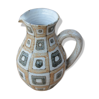 Pitcher with geometric decoration of Jean-Claude Malarmey