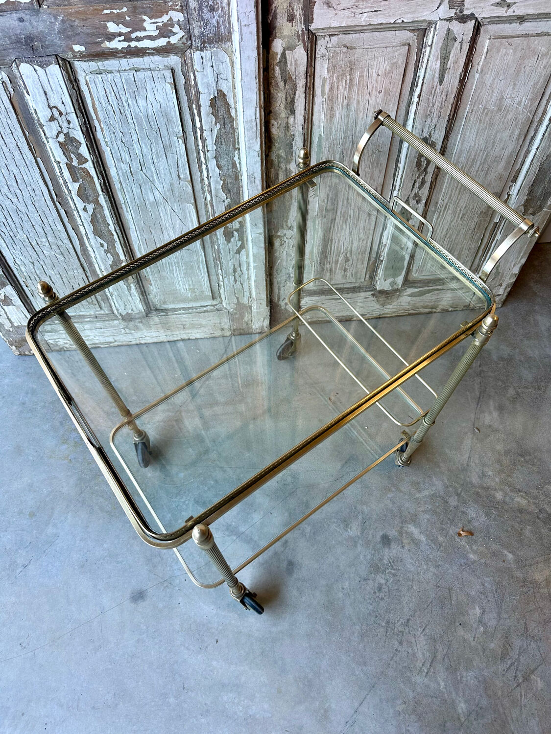 Desserte en laiton et verre, 1970