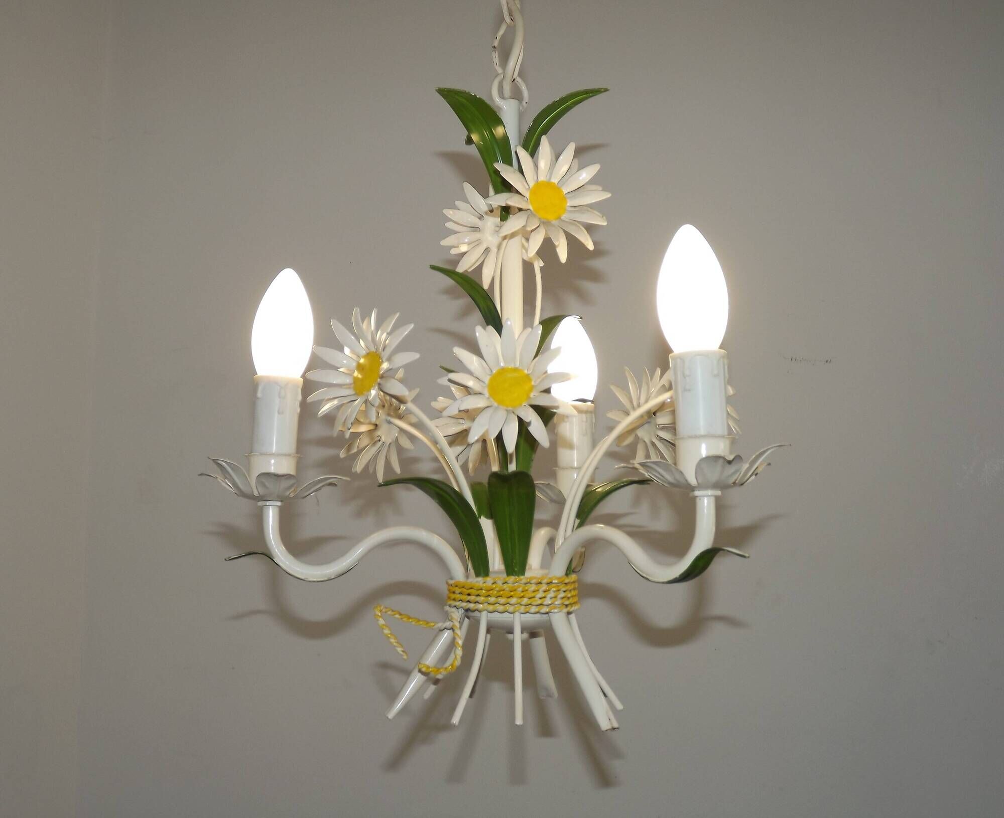 French Vintage Tied Bouquet Style Daisy Flower 3 Light Chandelier