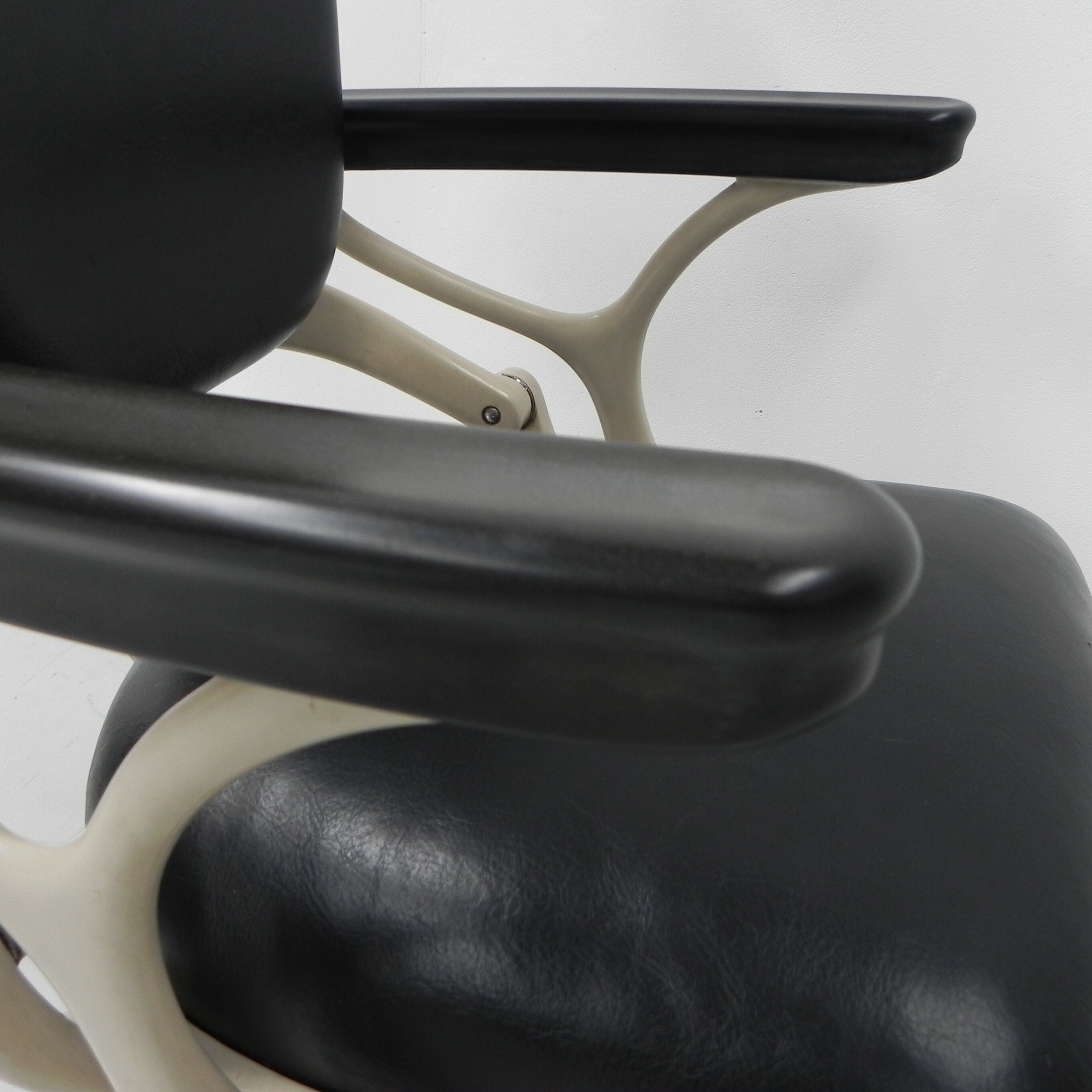 Cast iron dental chair Ritter