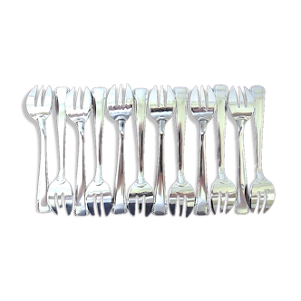 Suite of twelve silver metal art-deco oyster forks by Ercuis