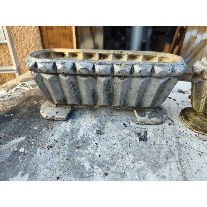 Pair of cast iron planters from 1900 in Charleville - Mézières