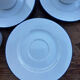 Ensemble de 4 tasses à café et soucoupes blanches liseré bleu degrenne