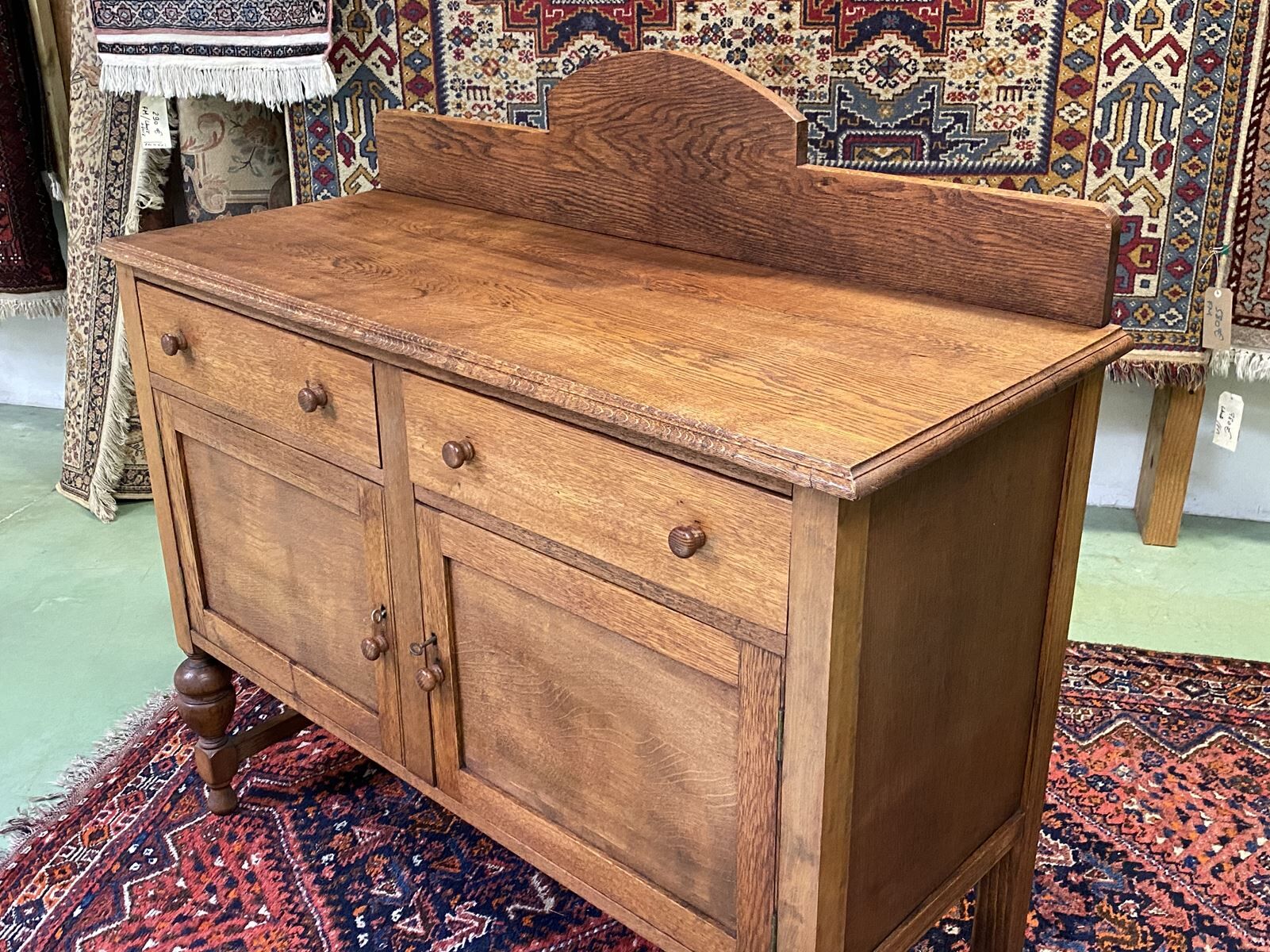 Early 20th century English oak buffet