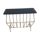 Magazine holder with glass tablet