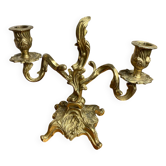 Chandelier à deux bras, type rocaille, en bronze 