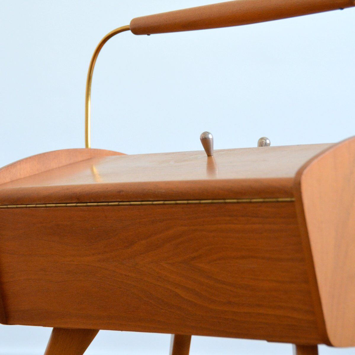 Worker / Vintage sewing box 1960s