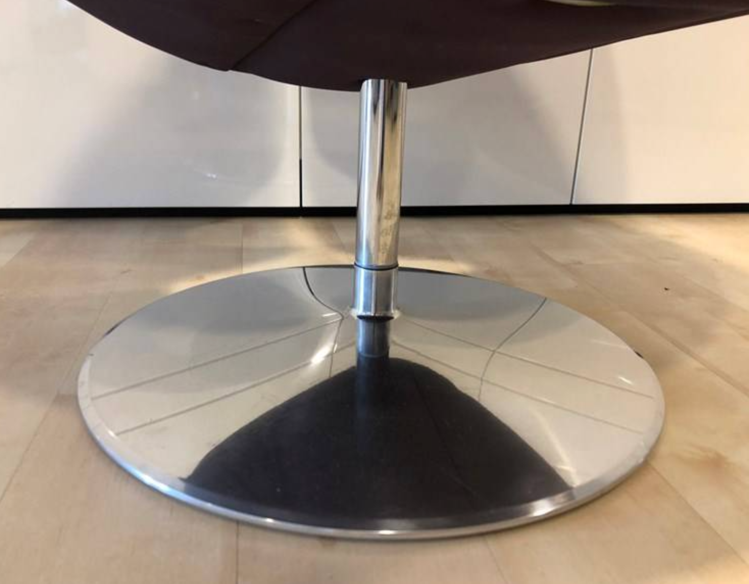 Pair of armchairs Artifort Mushroom / Apollo