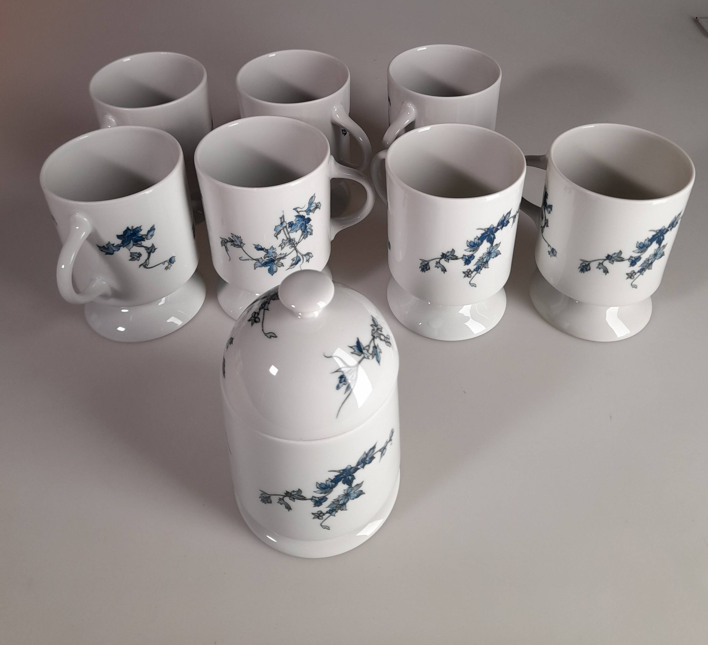 Set of sugar bowls and 7 mugs / cups with blue flowers in Limoges porcelain