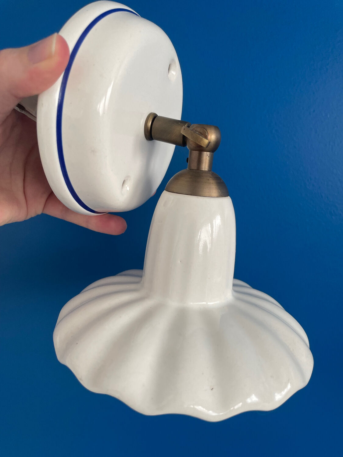 Wall lamp in blue and white porcelain made in italiy