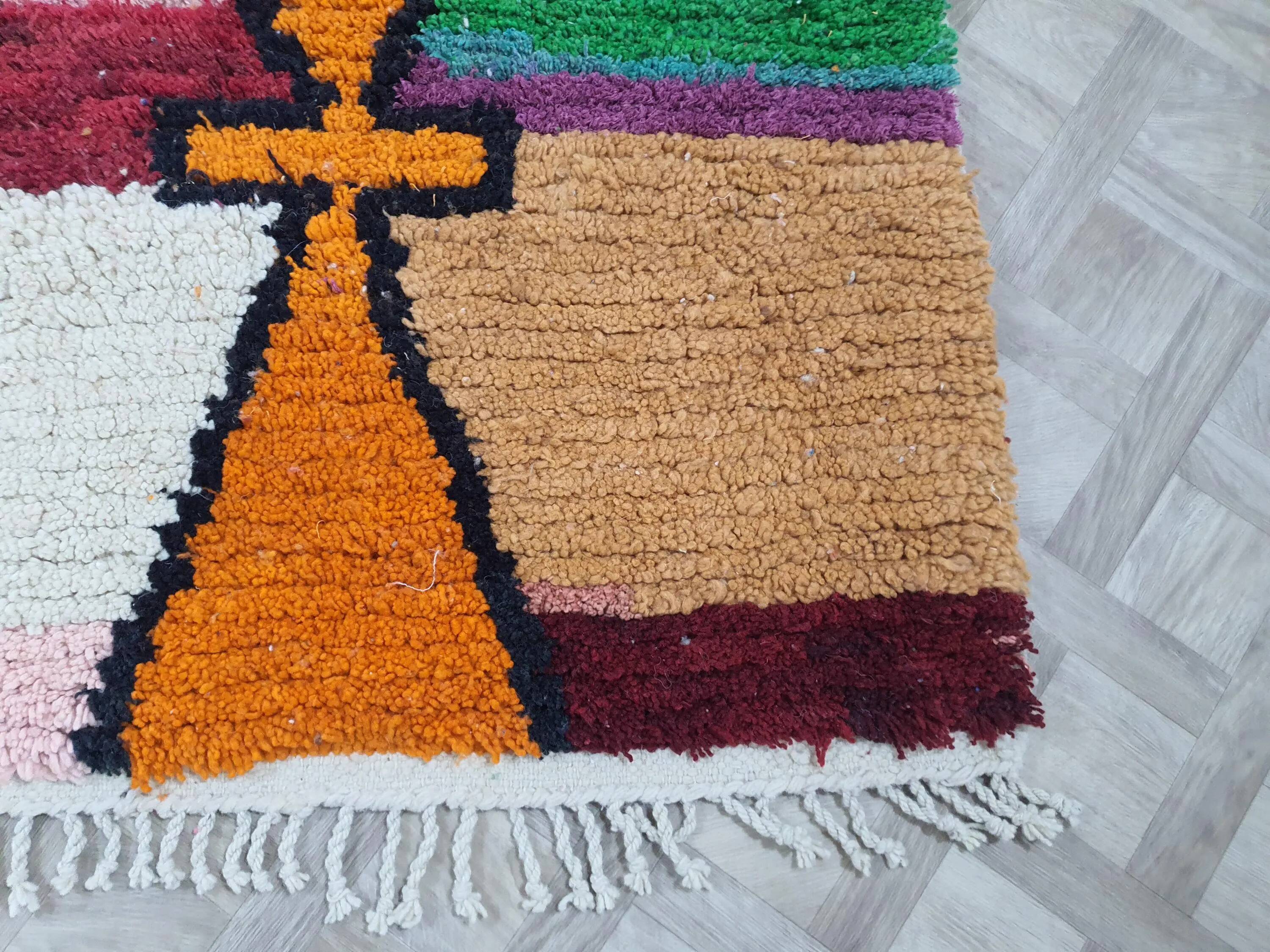 Handmade traditional carpet 250cm x 150cm Moroccan