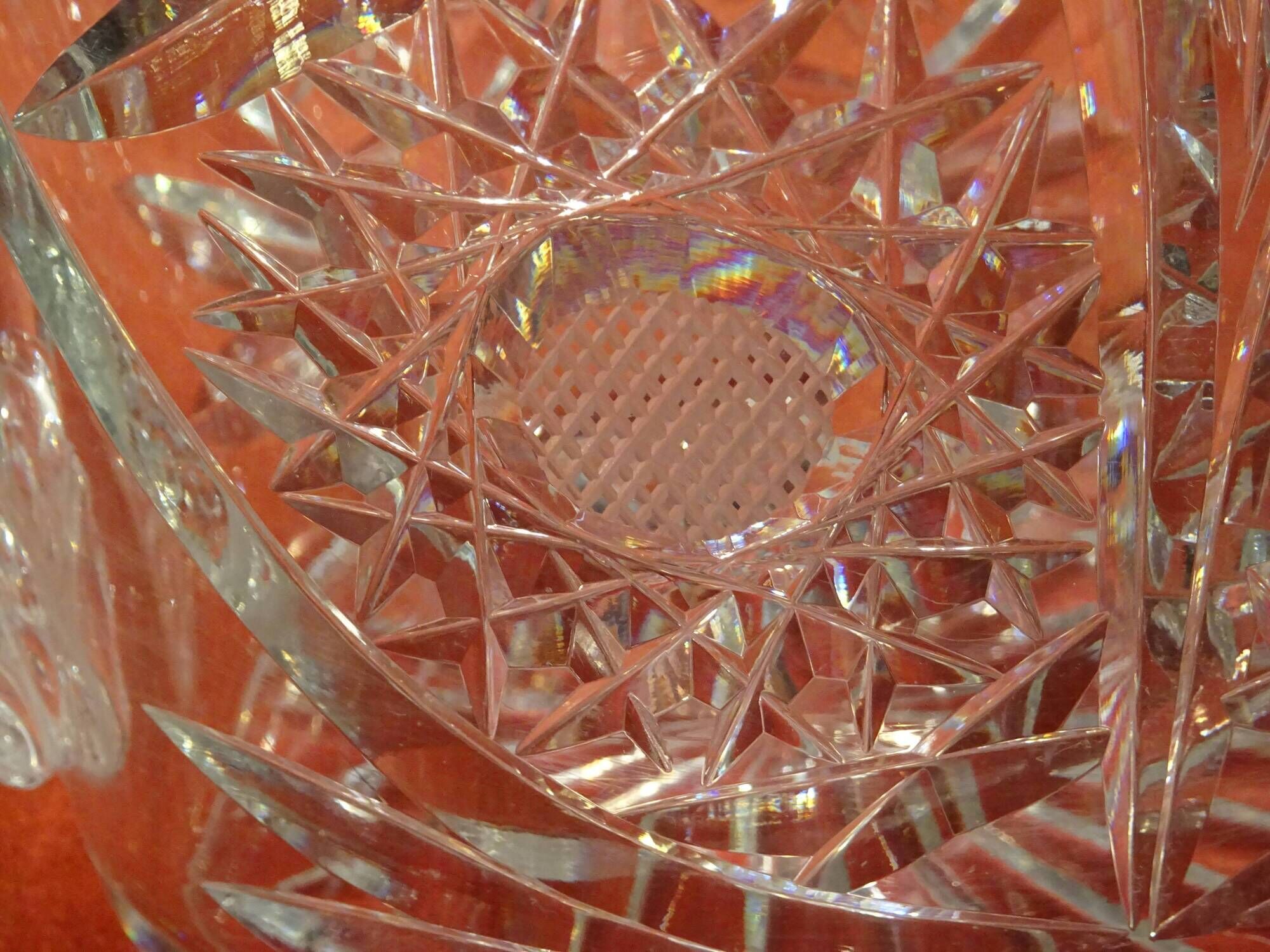 Spectacular large crystal champagne bucket cut