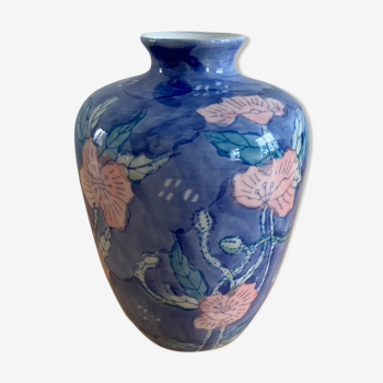 Vase en porcelaine peint à la main