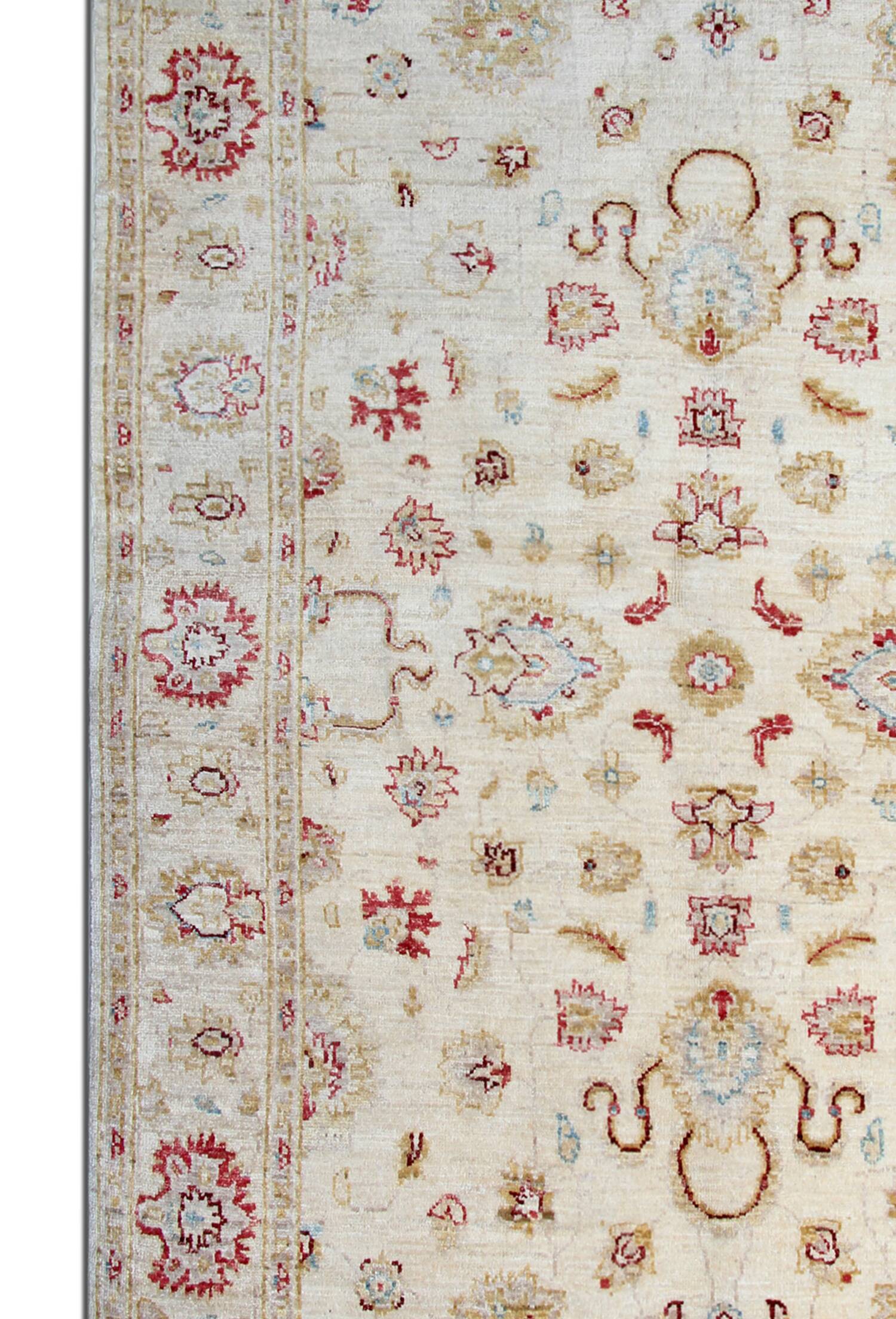 Cream Wool Area Rug, Handwoven Floral Carpet, Traditional Decor 190x128cm