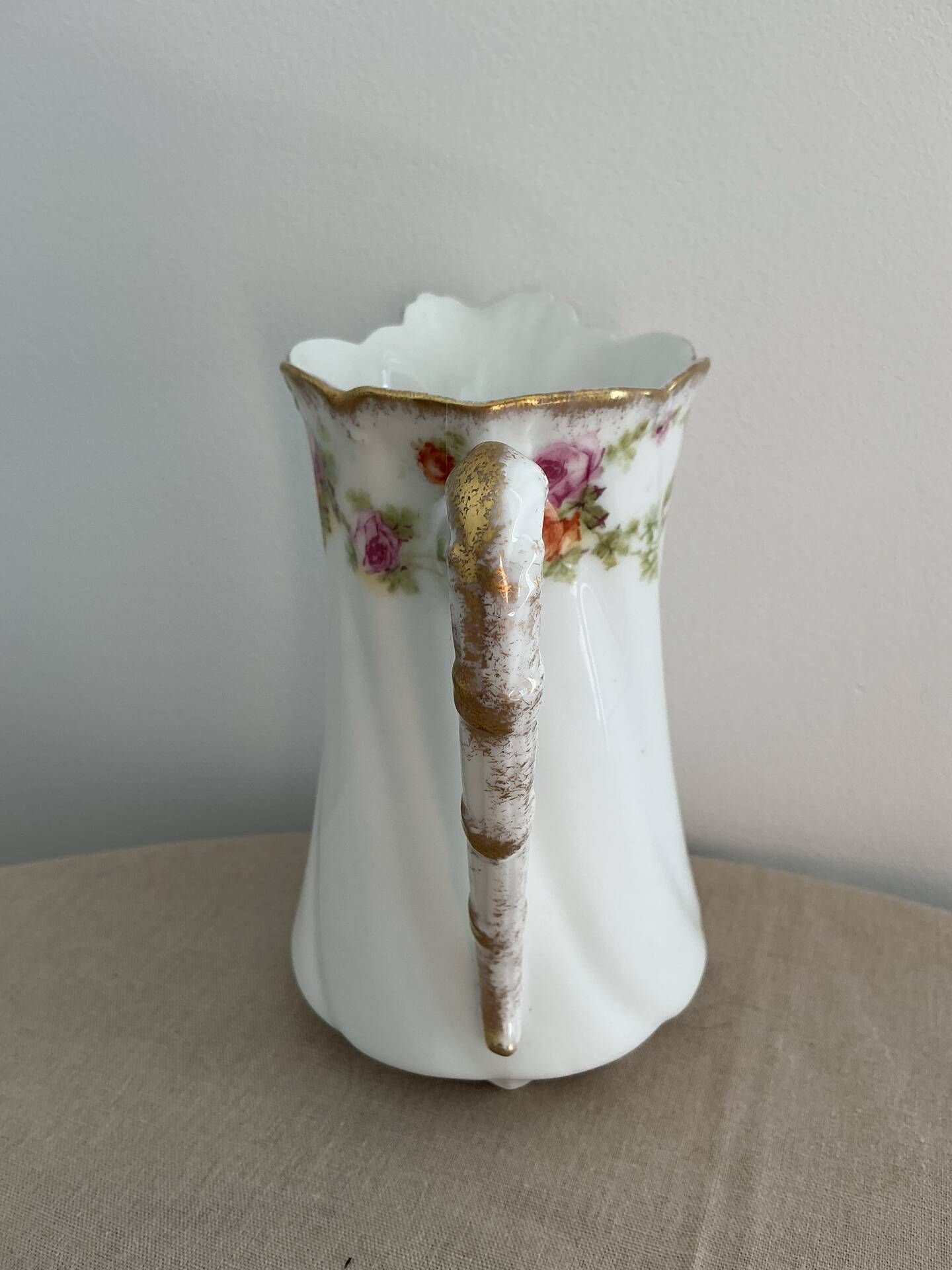 Limoges porcelain jug decorated with roses – Art Nouveau 1900-1920