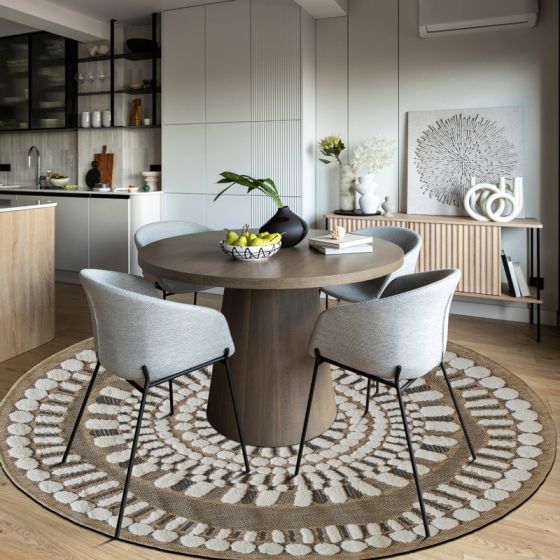 Round jute rug with white relief patterns, 90 cm