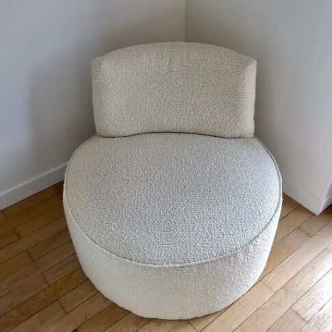 Buckle armchair