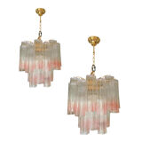 Paire of chandeliers en verre de Murano