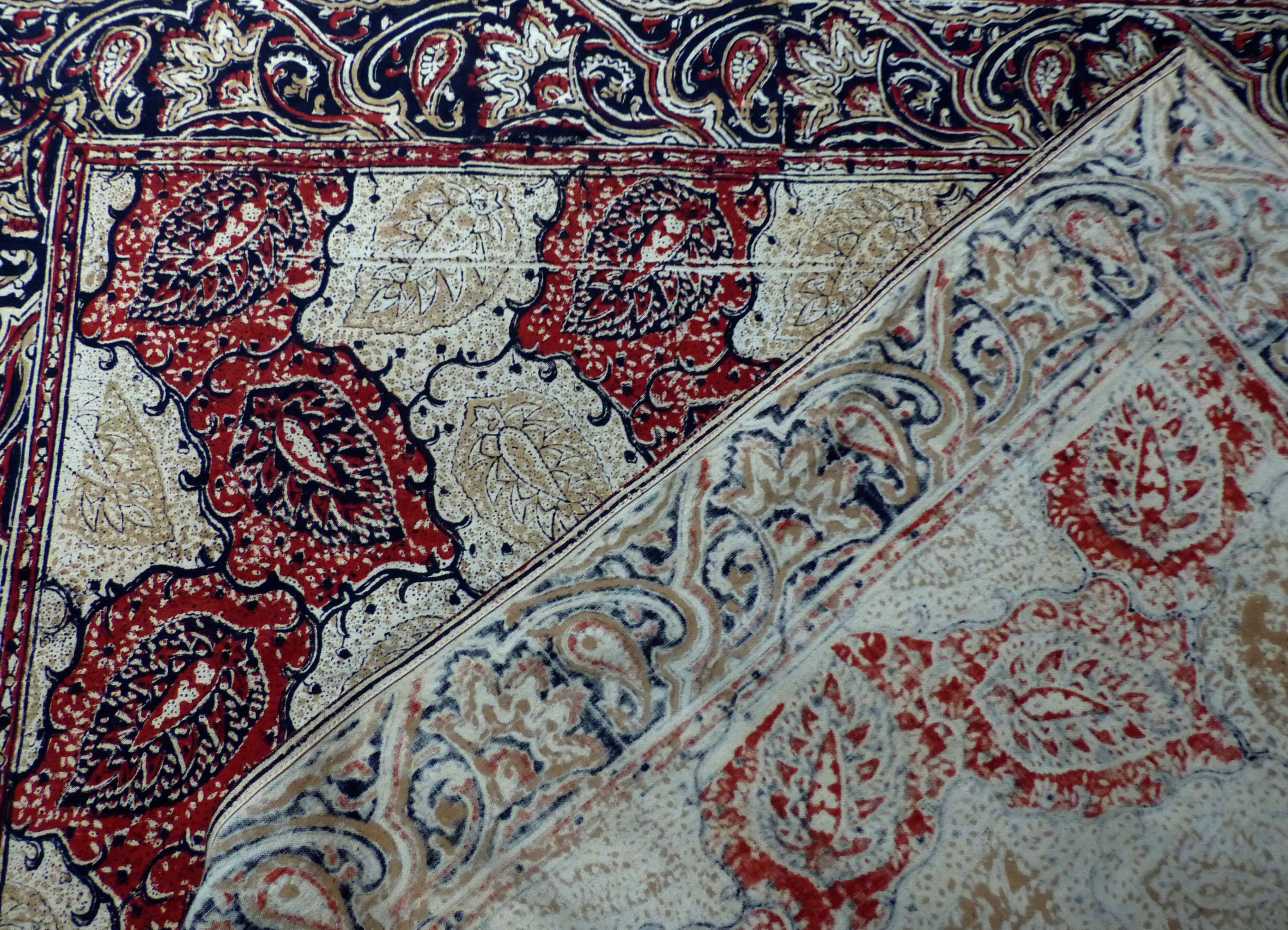 Square Indian tablecloth 130x130 with paisley patterns.