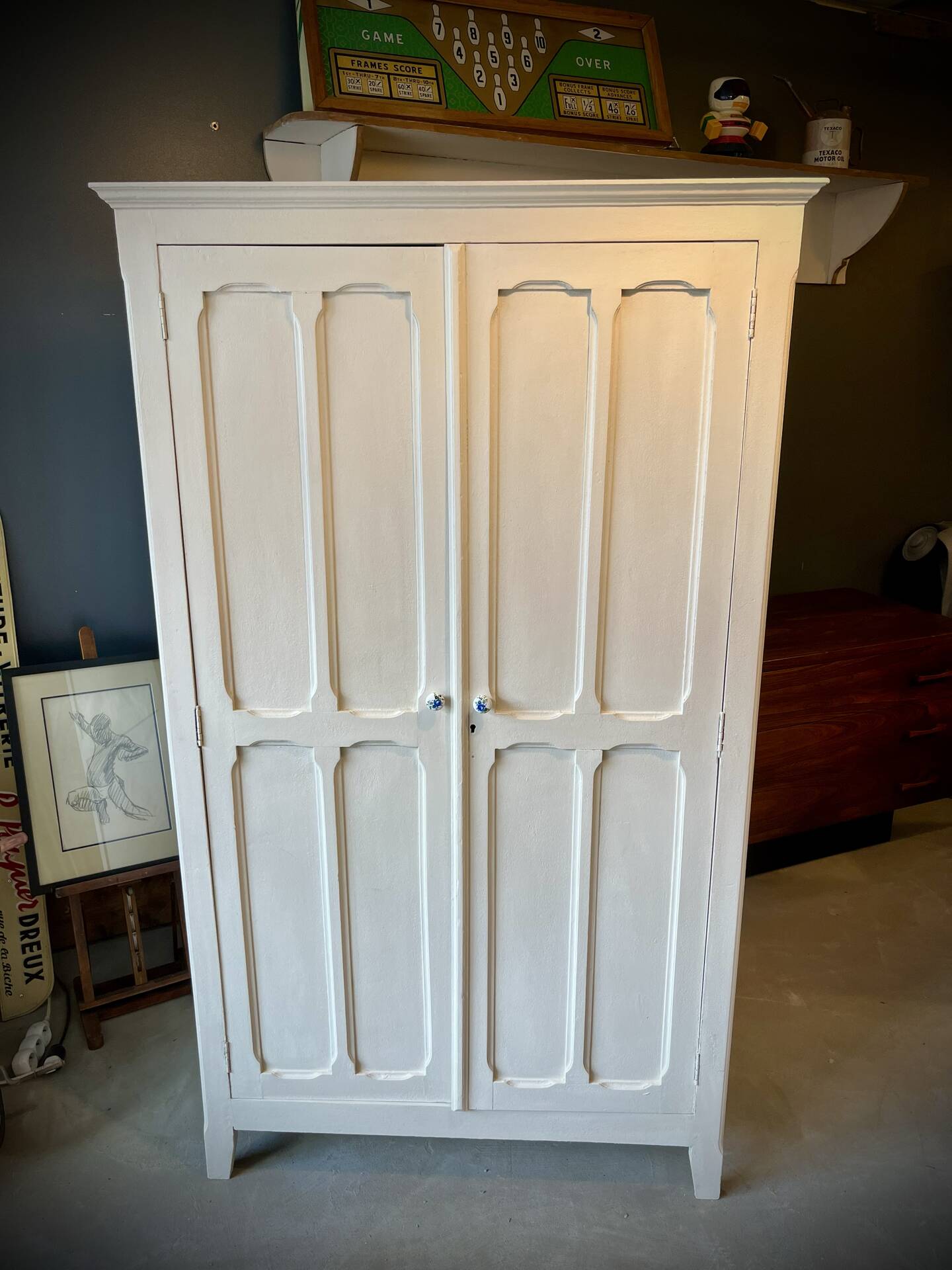 Ancien armoire Parisienne