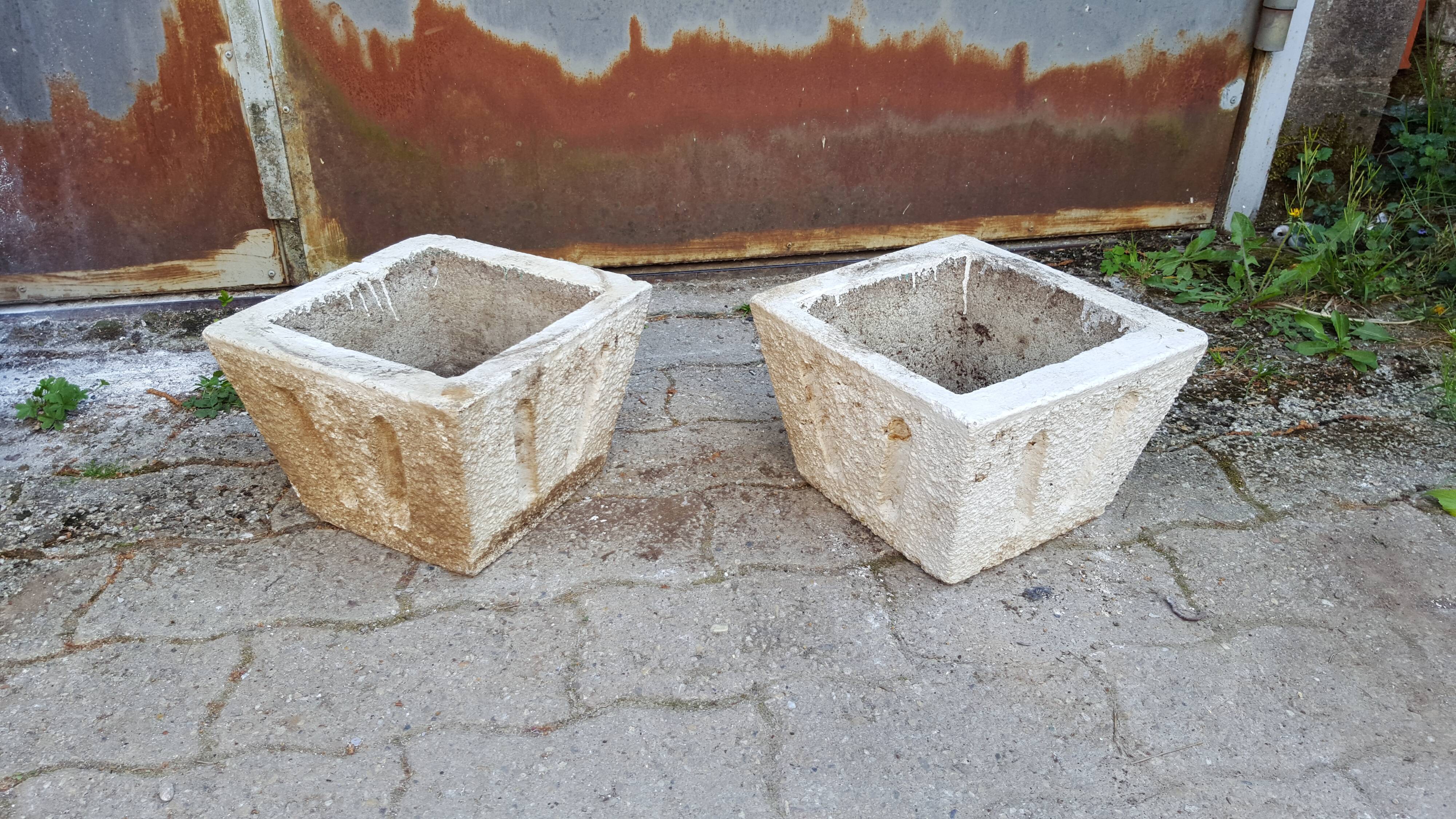 Pair of vintage cement cement planters 1960/70