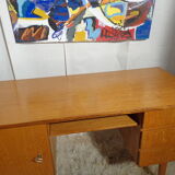 Vintage desk from the 60s in light wood