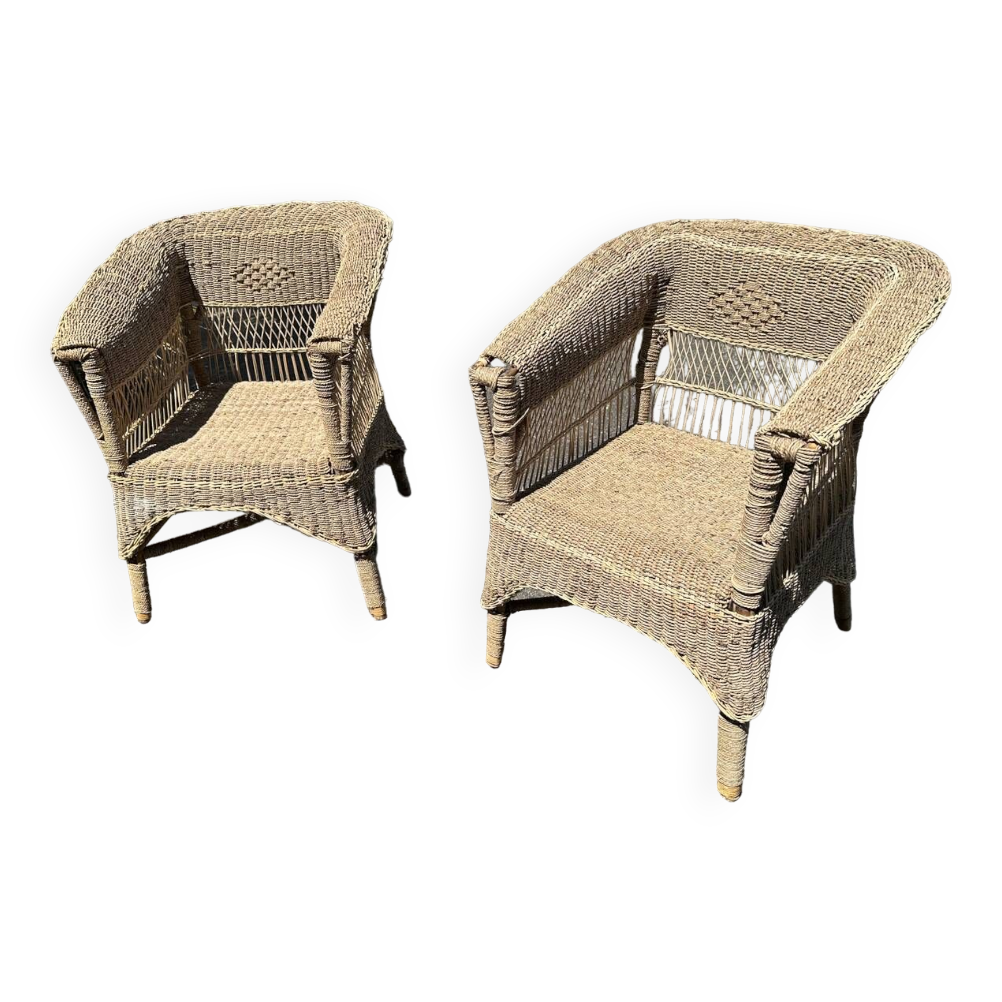Pair of wicker armchairs
