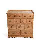 Commode suèdoise en pin circa 1950
