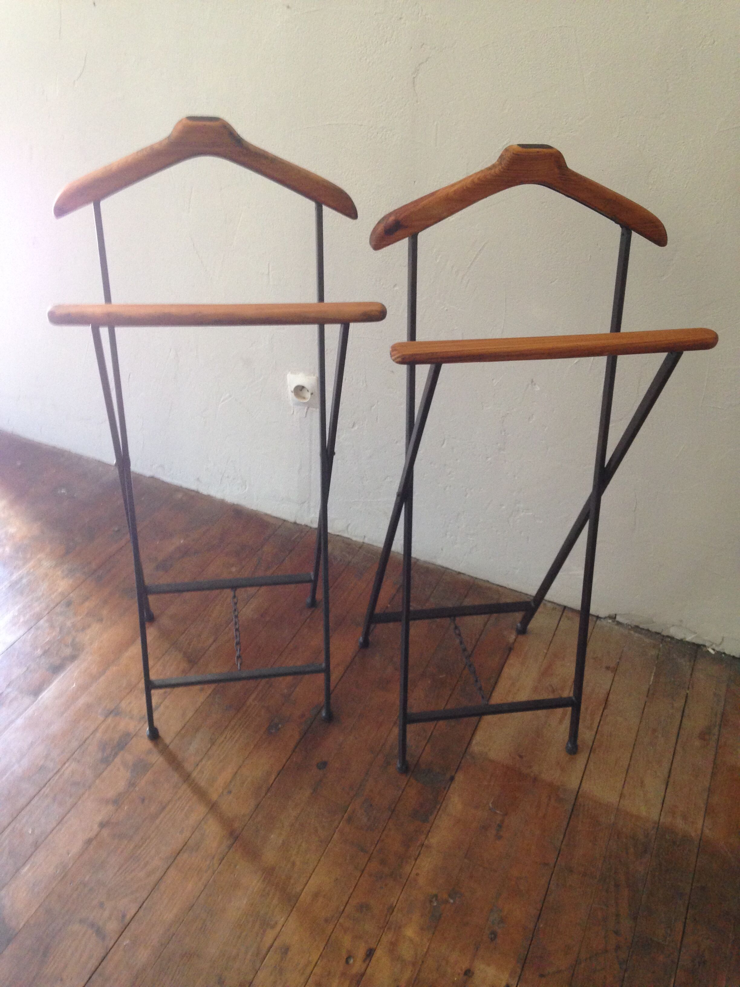 Duo de valets de chambre vintage