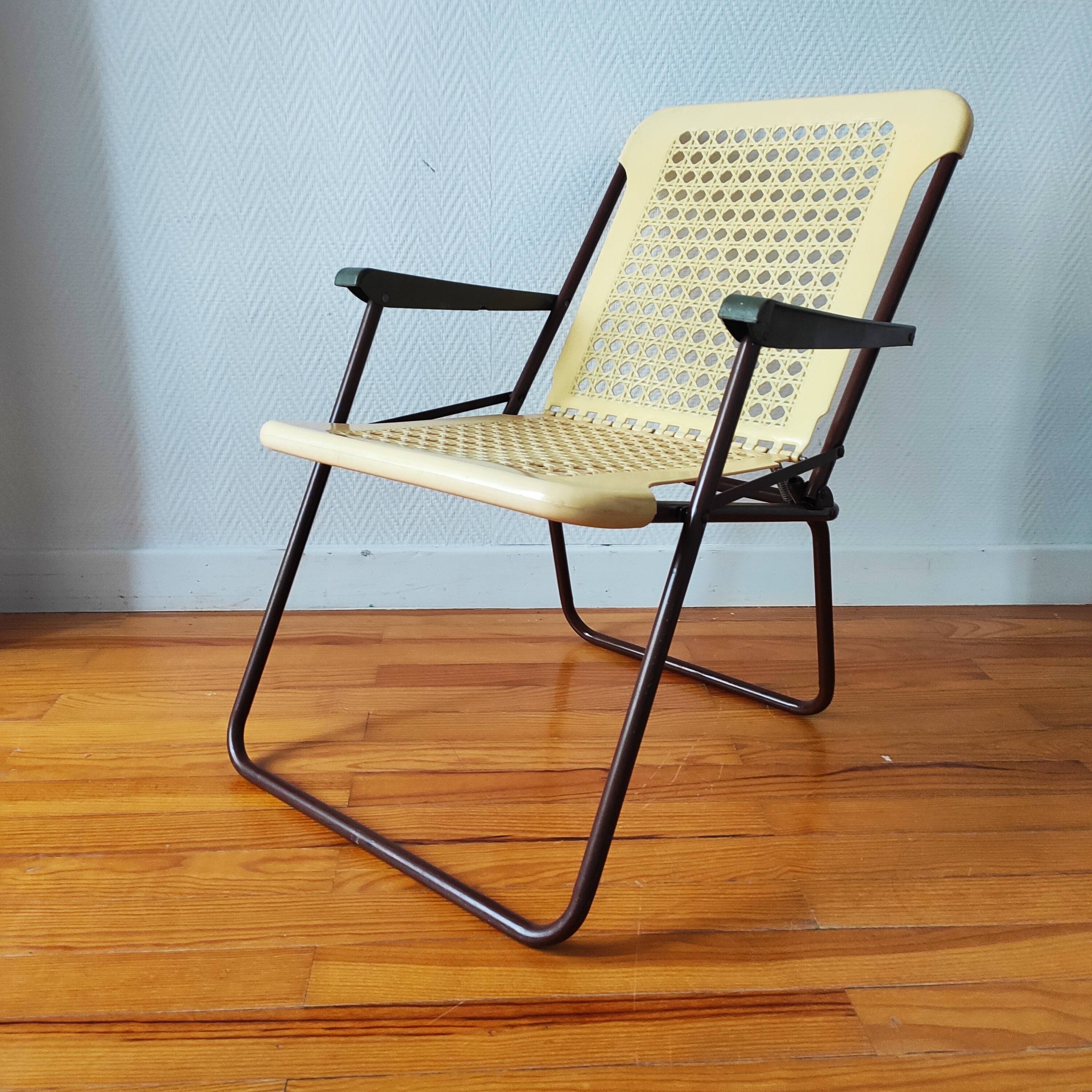 Vintage Italian folding chair 1970
