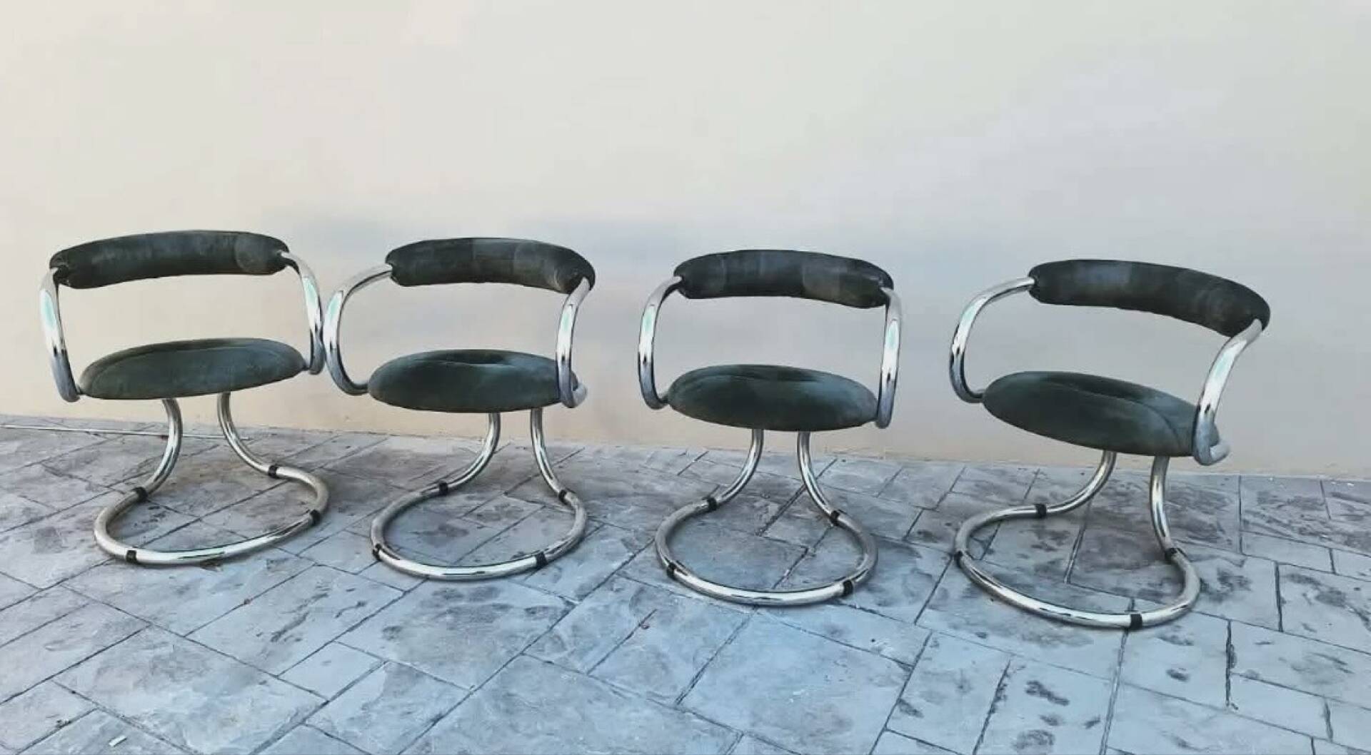 Rare set of 4 armchairs / chairs Rudi Bonzanini for Tecnosalotto