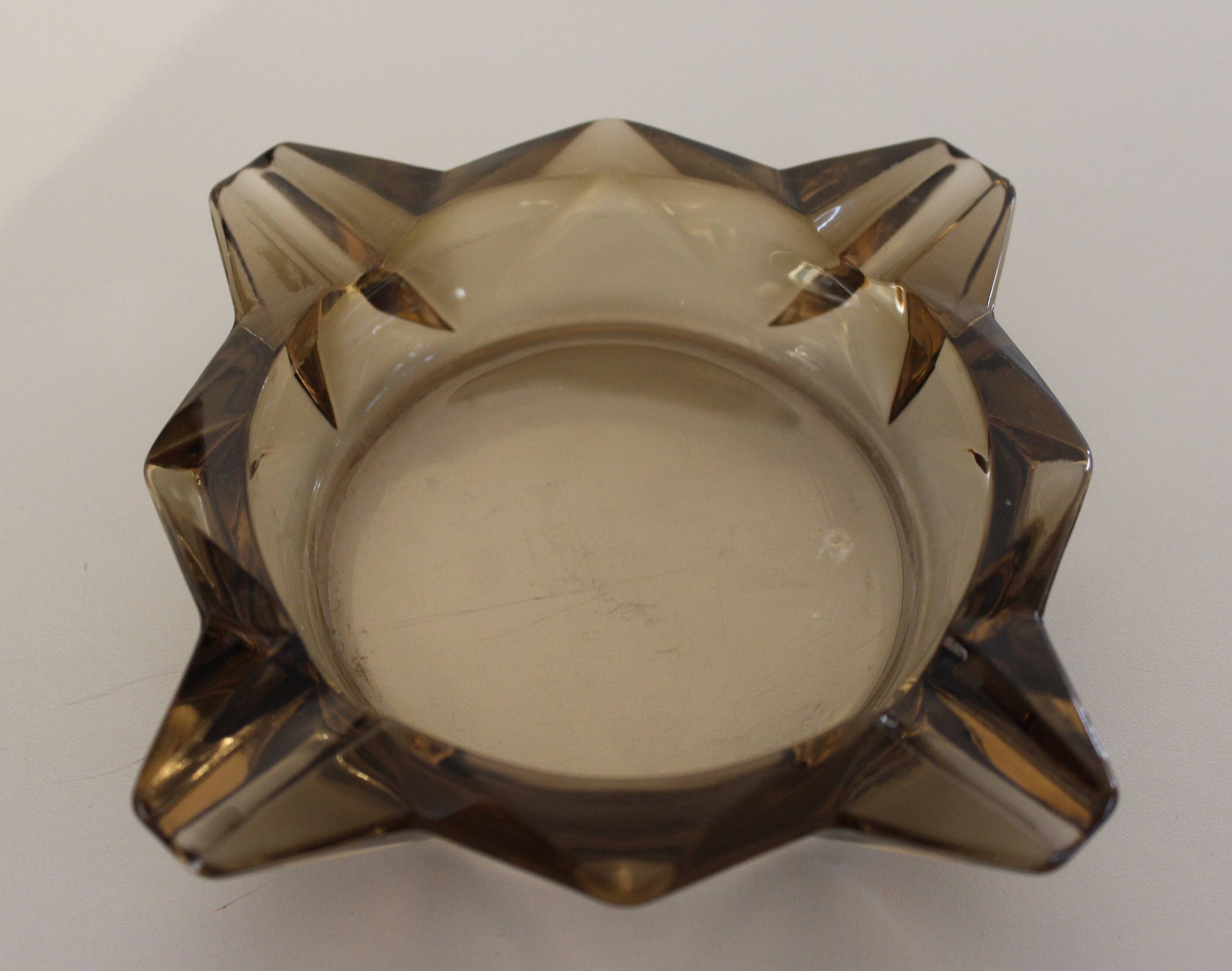 Luminarc star ashtray smoked glass 70s