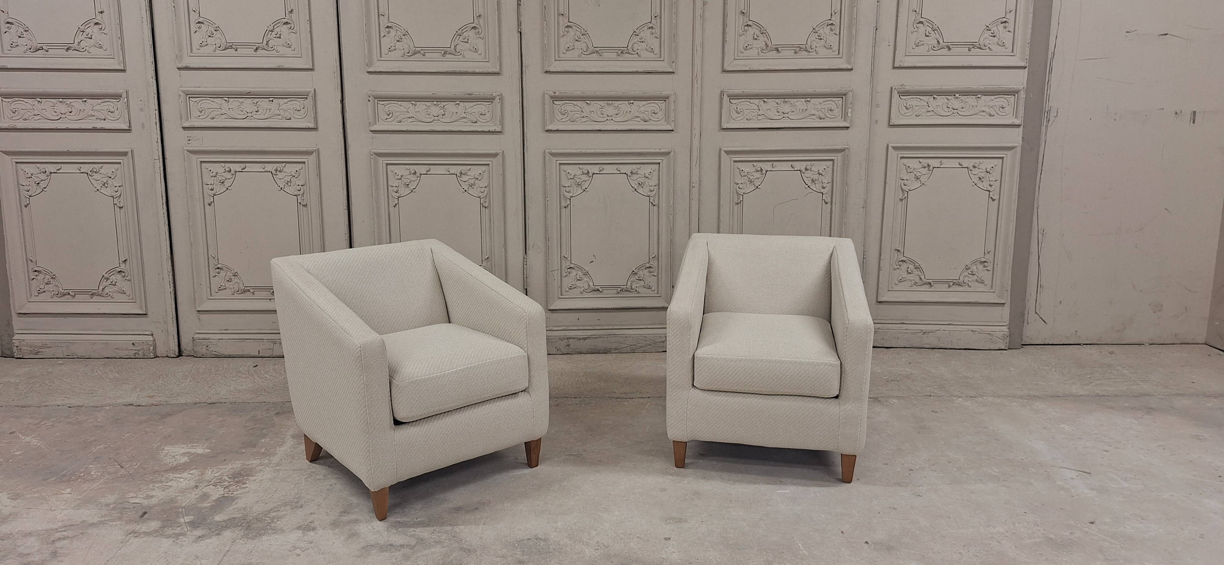 MARCO ARMCHAIR