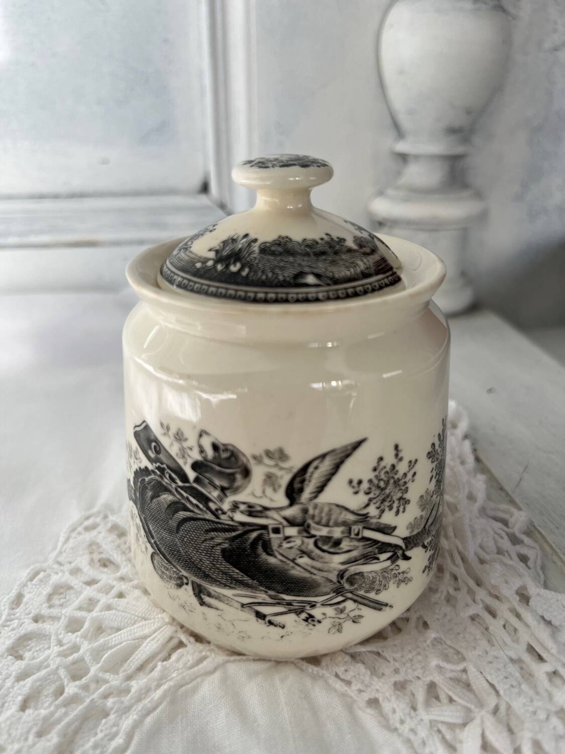 Villeroy and Boch mustard pot