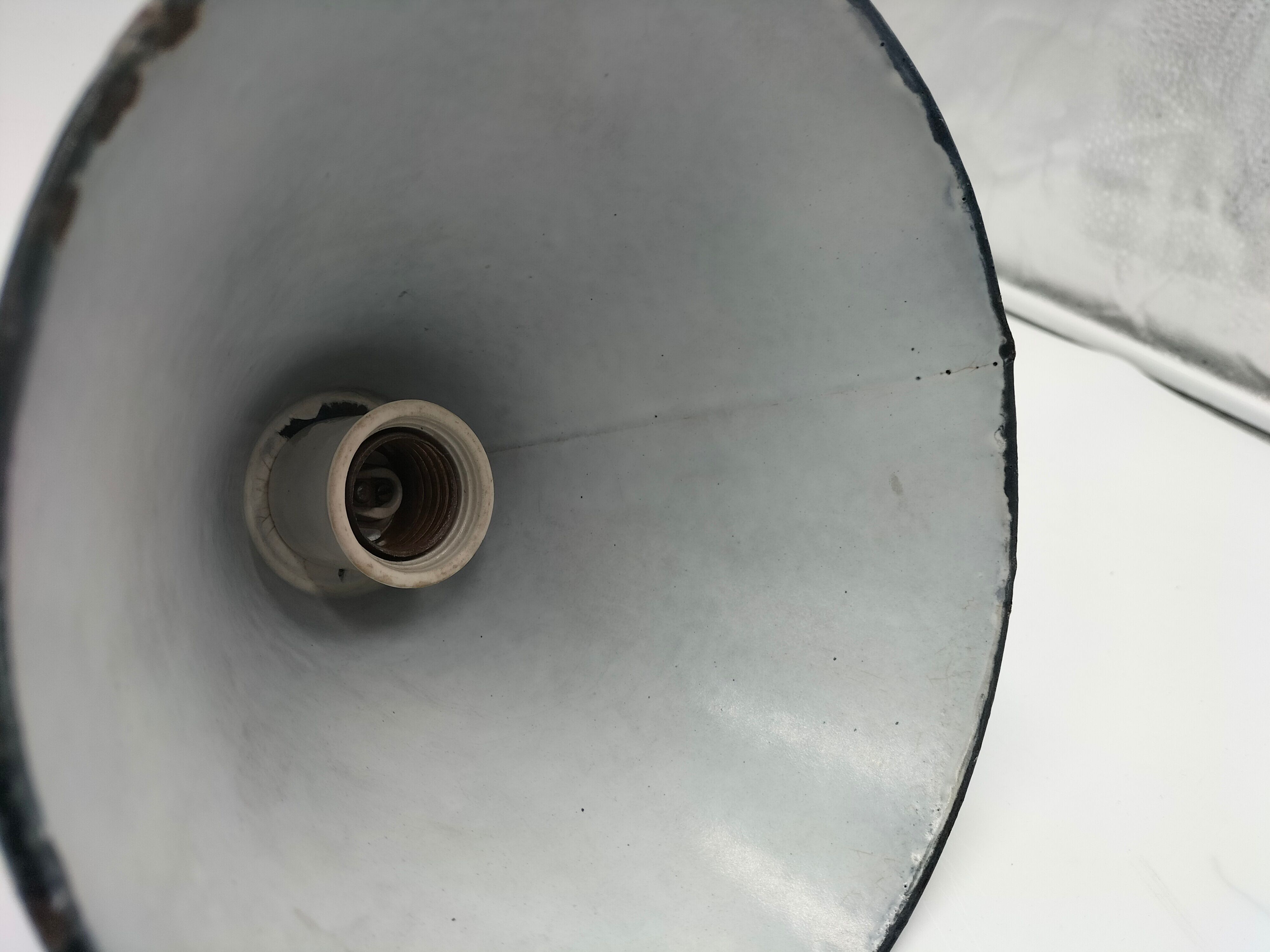 Industrial enamelled cone