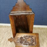 Provencal box walnut with flour or salt