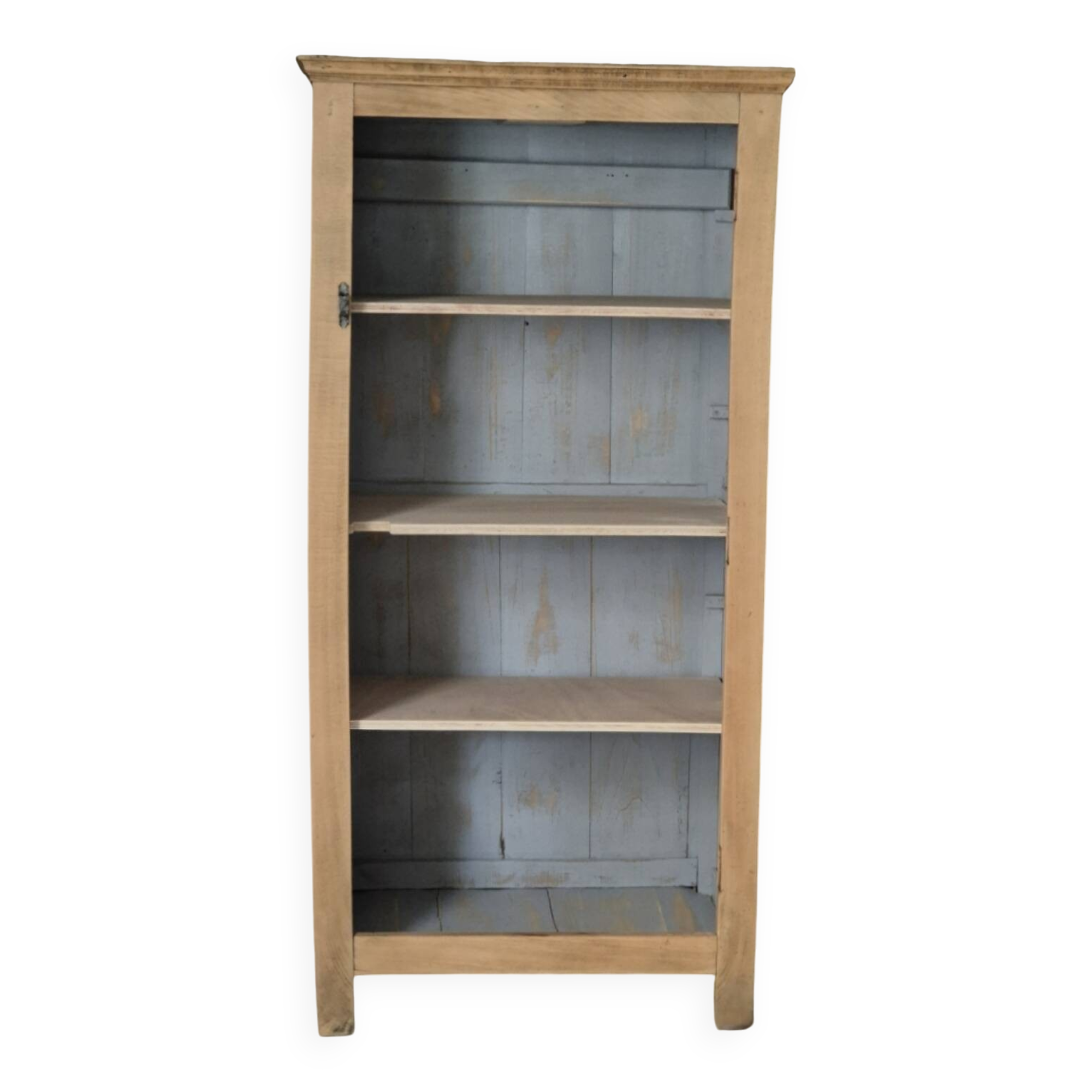 Armoire parisienne