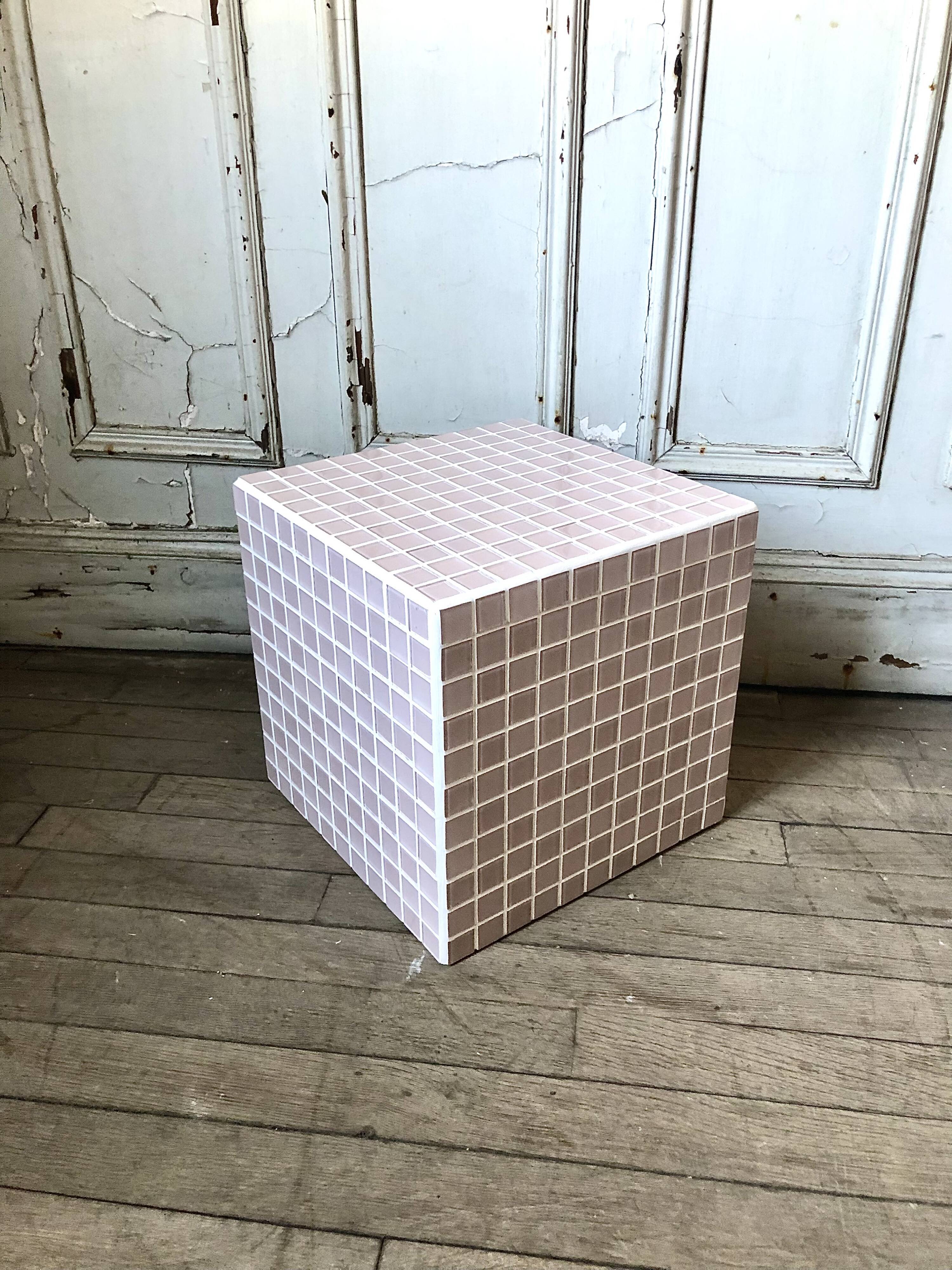 Cube tile / pink mosaic