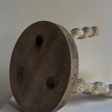 Tabouret ondulé à trois pieds