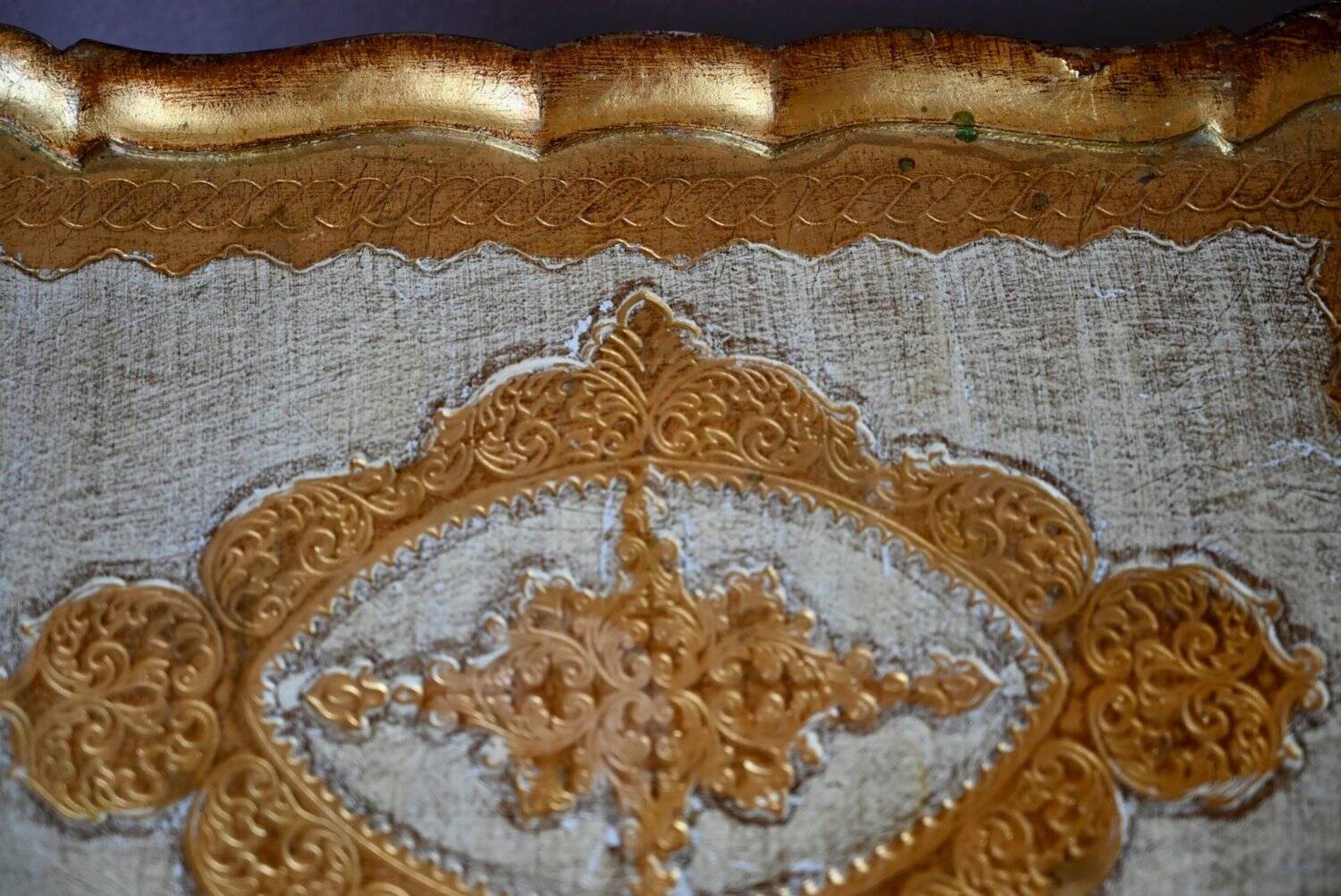 Nested tables in Florentine baroque style, gilded with gold leaf, Florence 1950s-60s.