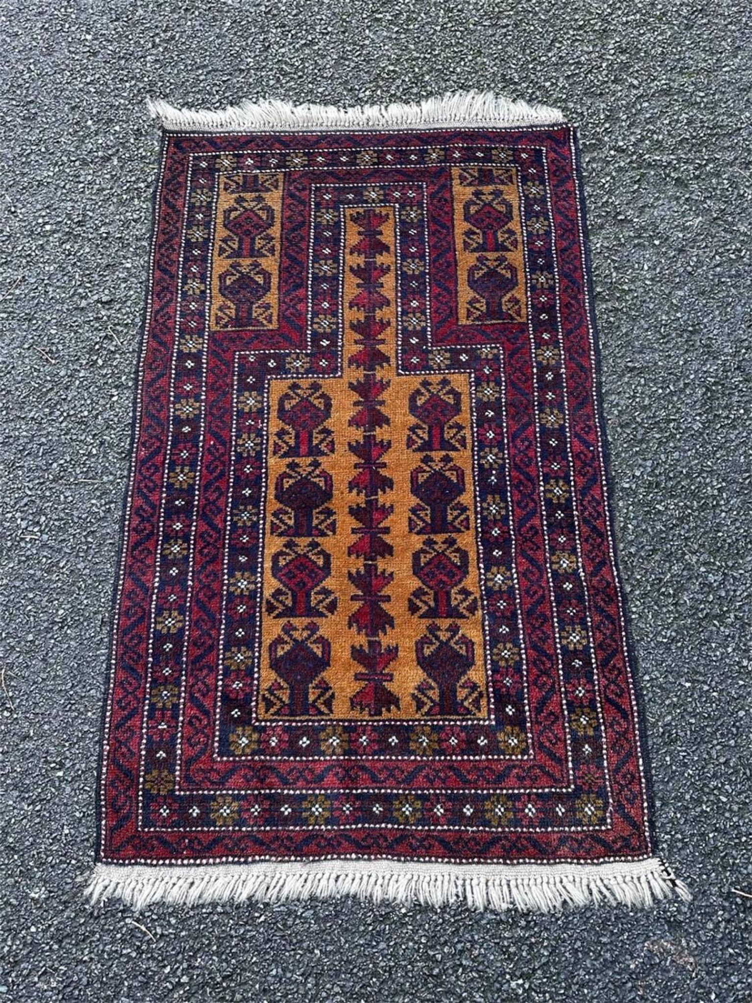 Tapis Afghan fait main