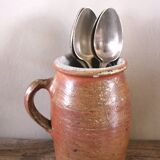 Round-handled terracotta pot vase