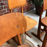 Chaises d'école style casala