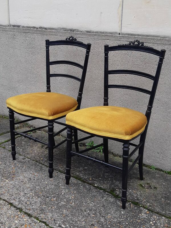 Paire de chaises en bois noirci Napoléon III