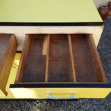 Buffet parisien en bois / portes et tiroirs jaune / années 1960
