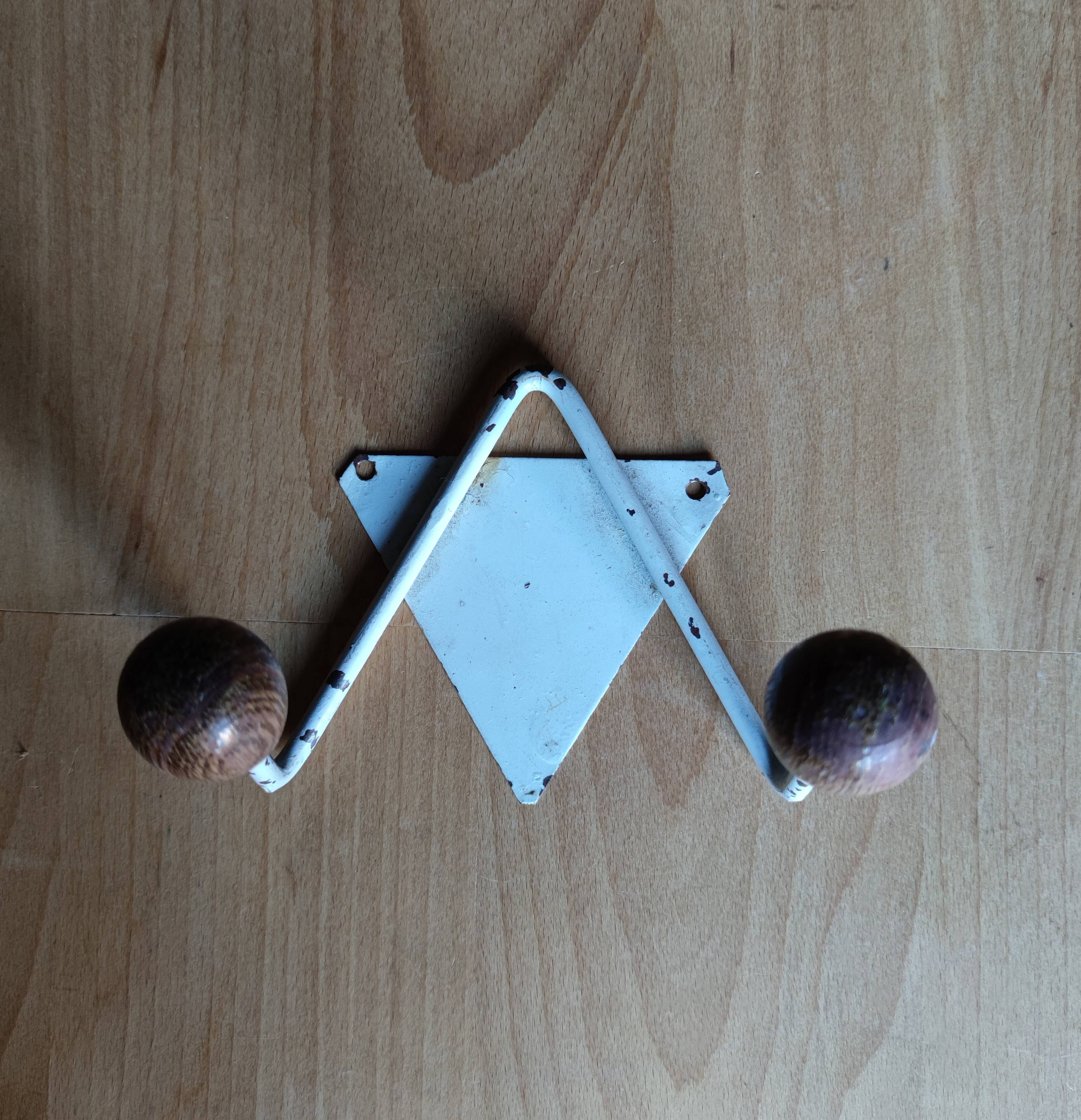 Double wood/metal hook