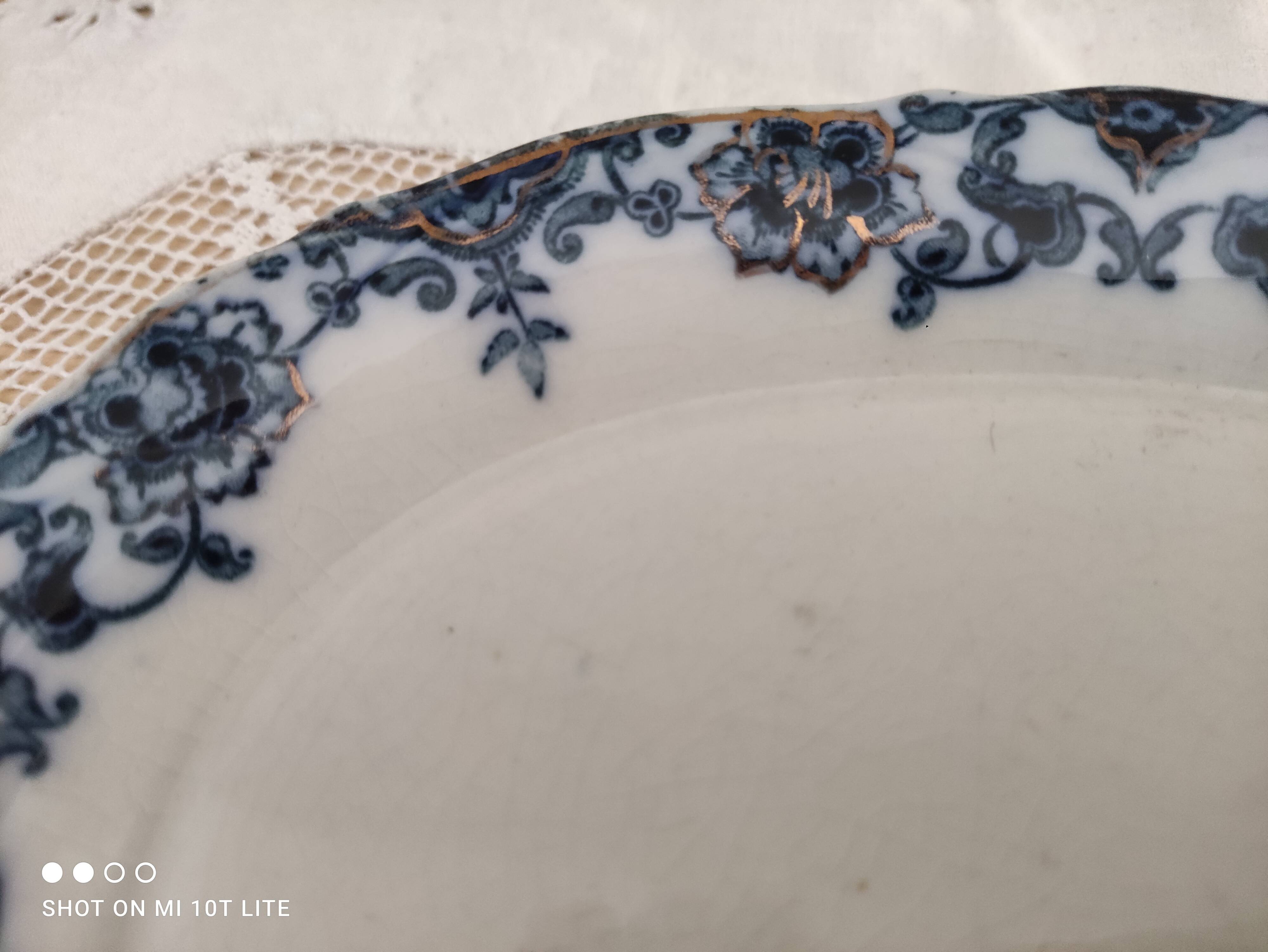 Christchurch New Zealand porcelain bowl with midnight blue decor and gold edging