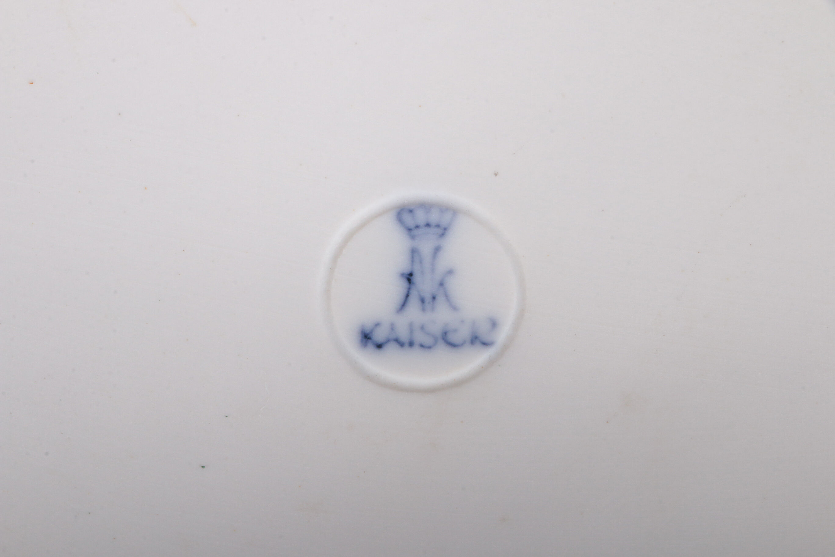 Large AK Kaiser porcelain vase with a white shell fossil pattern