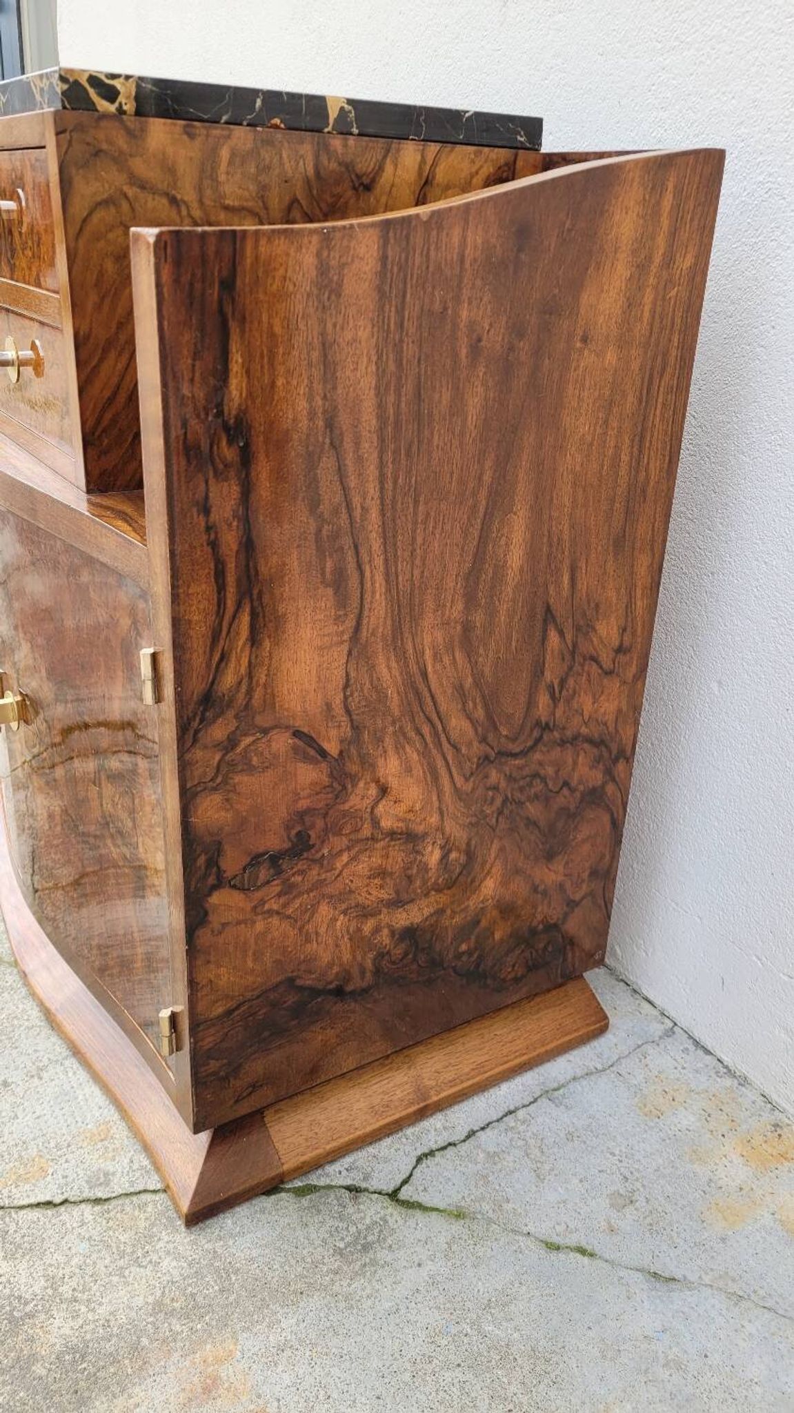 Meuble commode d'époque Art Déco en loupe de noyer -1930s